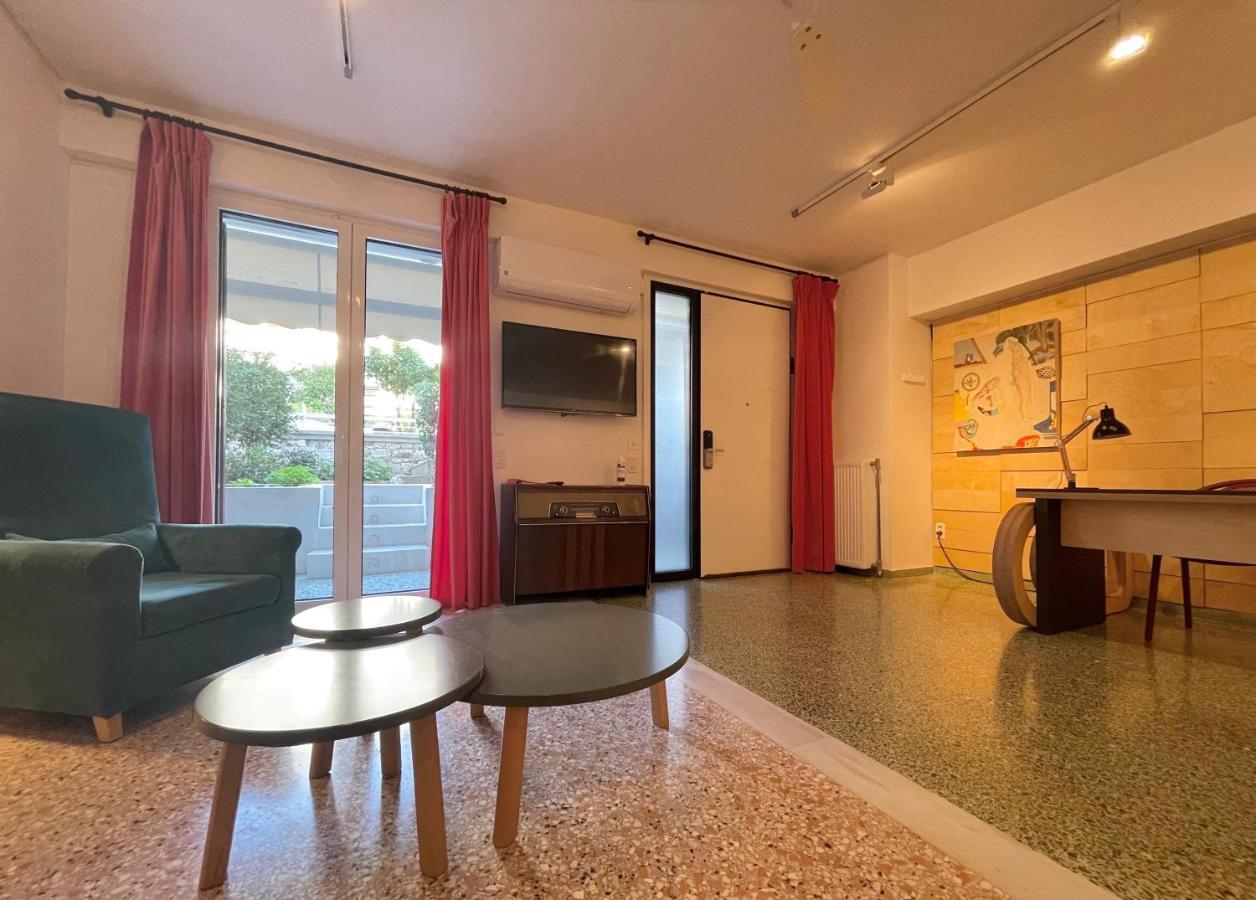 Vouliagmeni Art Micro Loft Apartment เอเธนส์ ภายนอก รูปภาพ